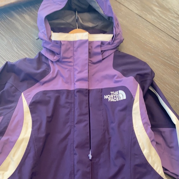 Women’s The North Face Shell Jacket, size XS - Picture 2 of 9